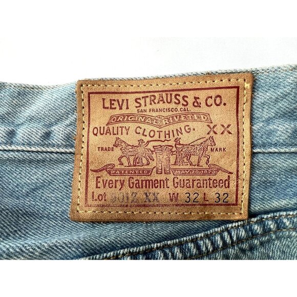 Vintage Collectible Japanese Levi's 501Z XX Selvedge Jeans in Light Wash Denim - Picture 3 of 11